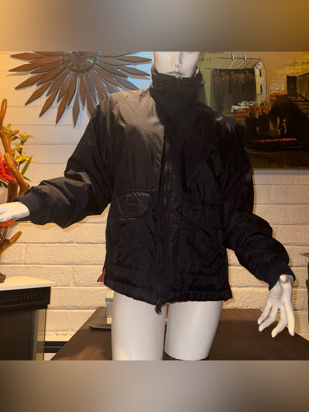 American Vintage Black Women's Puffer Jacket with High Collar